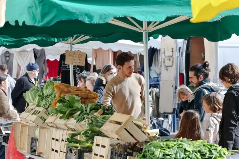 À Brest, le 14 juillet bouscule les courses au marché: ce qu'il faut retenir