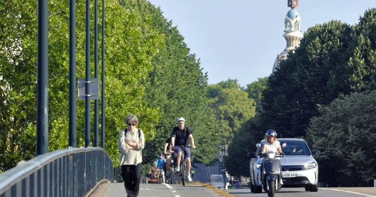 À Nantes, les trajets du quotidien changent de cap: ce qu'il faut retenir