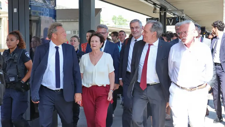 À Toulon, le train régional change le trajet quotidien: ce qu’il faut retenir