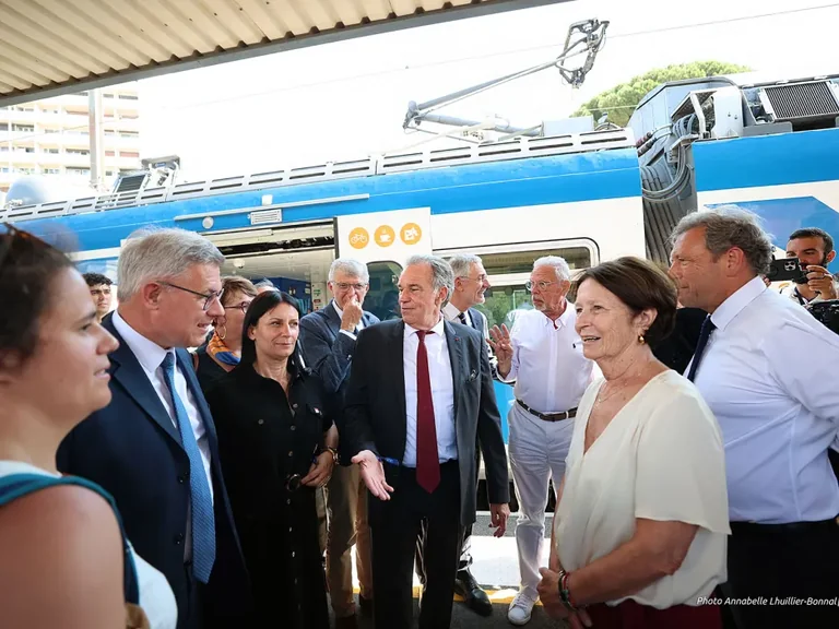 À Toulon, le train régional change le trajet quotidien: ce qu'il faut retenir
