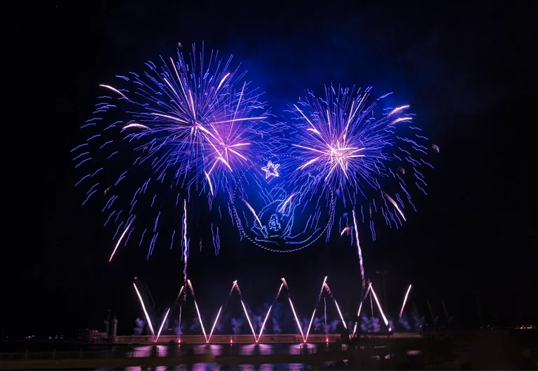 15 août à Marseille : karaoké géant et feu d'artifice au J4: ce qu'il faut retenir