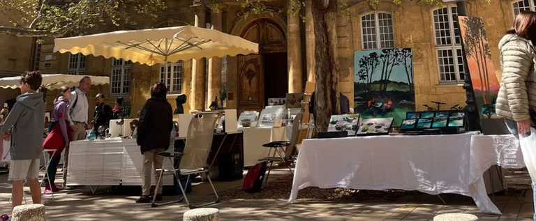 Aix-en-Provence : le marché d'artistes revient Place de l'Université