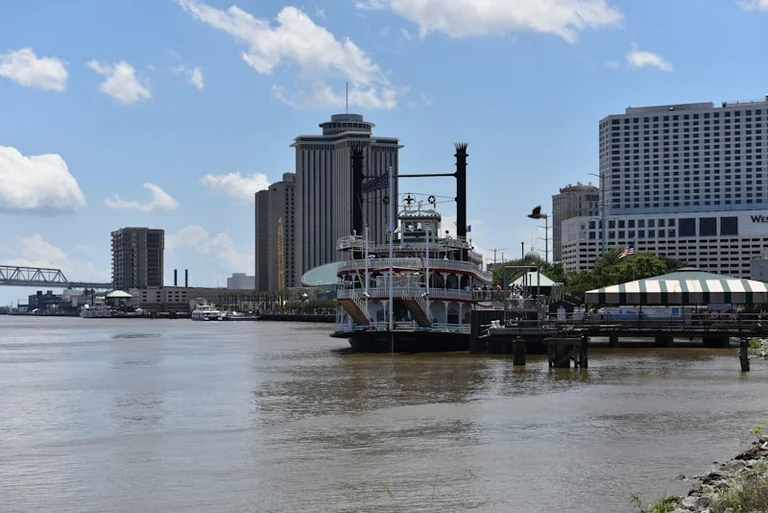 Balade en bateau à Orléans : gratuite avant 3 ans
