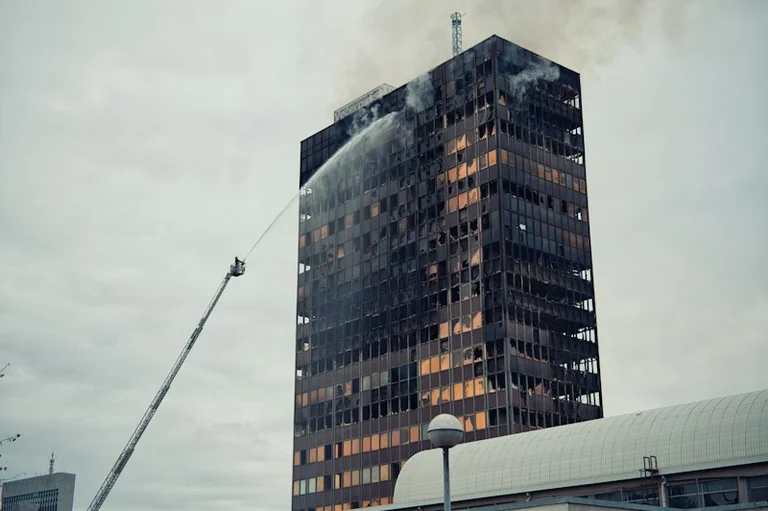 Lyon : l'Office de tourisme de Bellecour ravagé par un incendie volontaire